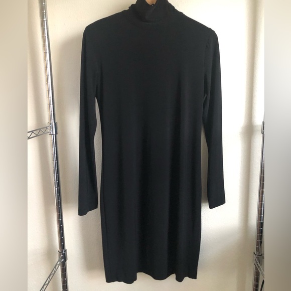 Norma Kamali Dresses & Skirts - NORMA KAMALI LITTLE BLACK DRESS.